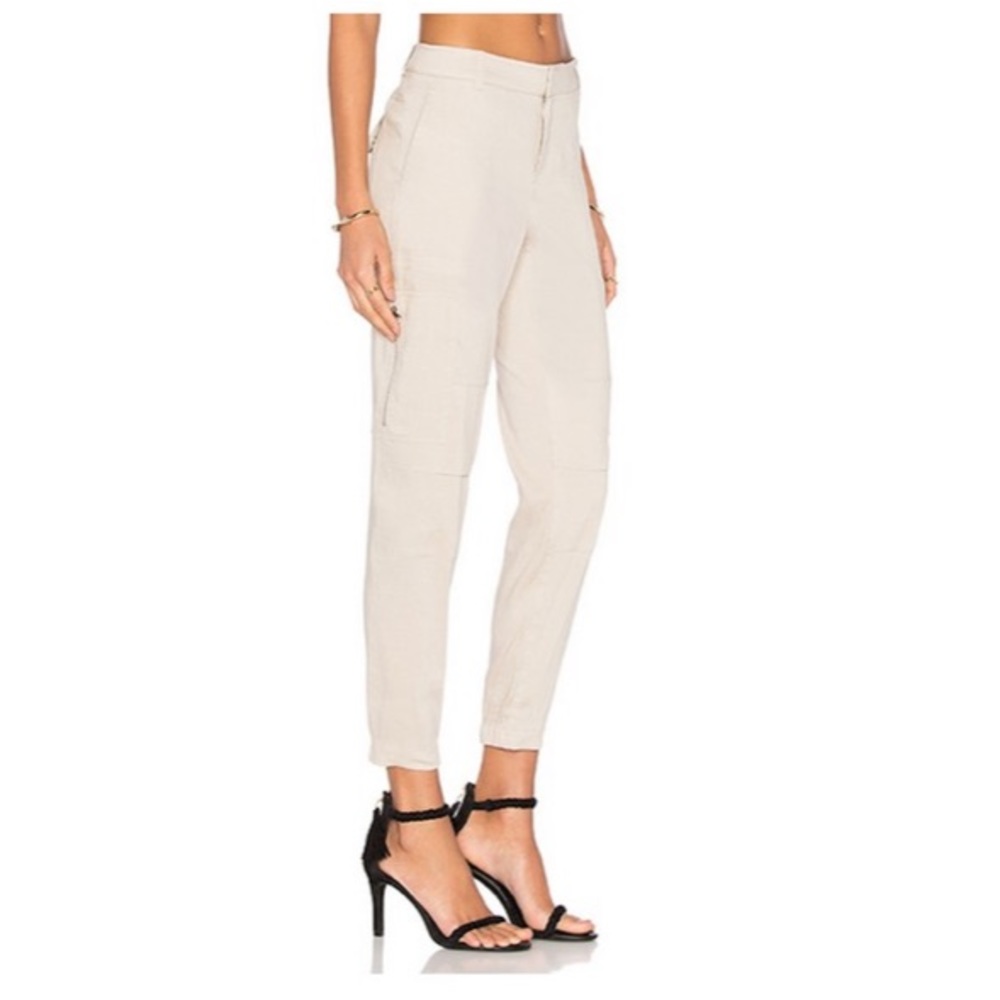 Lovely linen blend Vince cropped trousers